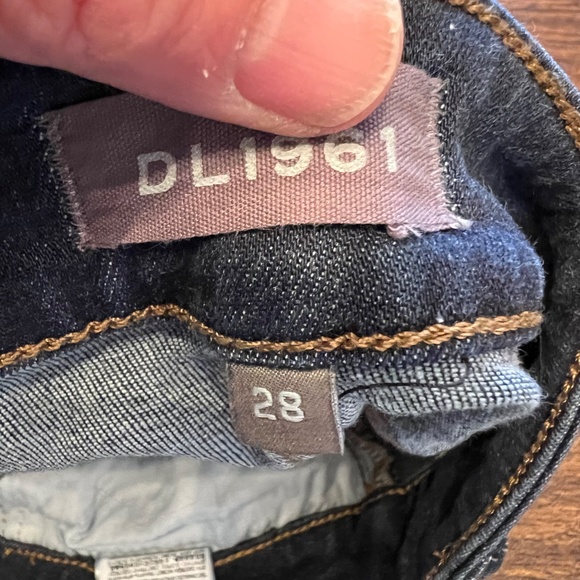 DL1961 Jeans "Emma" Skinny Jean size 28 - Picture 5 of 5